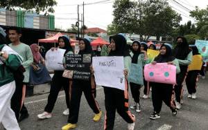 OF-UK Indonesia Gelar Street Campaign Pekan Peduli Orangutan di CFD Taman Kota Pangkalan Bun