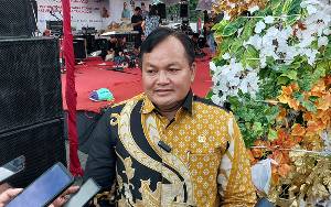 Ketua DPRD Kapuas Apresiasi Kegiatan Pawai Lilin Sambut Natal 2023
