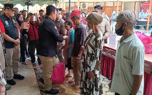 Pemprov Kalteng Salurkan 2.000 Paket Bahan Pokok Murah di Barito Timur