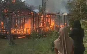 Dua Rumah Terbakar di Kotim Sebabkan Satu Korban Kesetrum