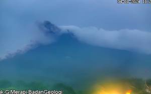 Gunung Merapi Semburkan Awan Panas Guguran Sejauh 1,8 Kilometer