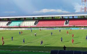 Gol Guy Junior Bawa Kalteng Putra Unggul Sementara 1-0 atas PSCS Cilacap