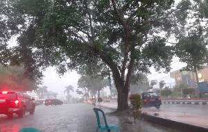 BMKG Prakirakan Kota Besar Indonesia Berawan Hingga Hujan pada Senin