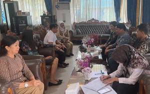 Komisi B DPRD Palangka Raya Studi Banding ke DPRD Banjarmasin