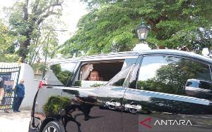 Presiden Jokowi Temui Sultan HB X di Keraton Kilen Yogyakarta