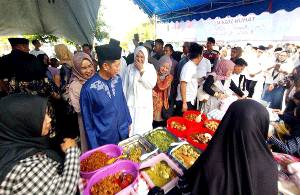 Pasar Ramadan Sebagai Wadah Tumbuh Kembang Kegiatan Ekonomi Skala Mikro