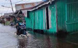 Sekda Kalteng Ingatkan Masyarakat Tetap Waspada Bencana Banjir  