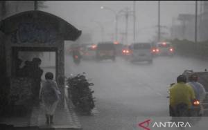 Sejumlah Provinsi Berpotensi Diguyur Hujan Sedang-Lebat pada Jumat