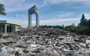 PUPR Kalteng Benarkan Puing-Puing Bangunan di Gedung KONI Bekas Renovasi Bundaran Besar