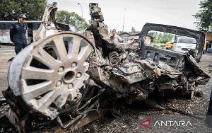 Menhub: Minibus yang Kecelakaan di KM 58 Tol Japek Trevel Gelap