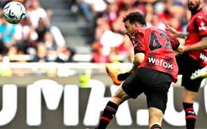 Gol bunuh diri Malick Thiaw Gagalkan Kemenangan AC Milan atas Genoa
