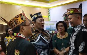 Ikut Kalteng Expo 2024, Gunung Mas Pamerkan Objek Wisata Melalui Motif di Kain Batik