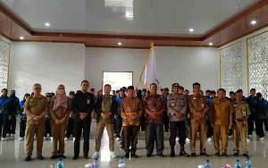 Pj Bupati Sukamara Lepas 130 Kontingen Festival Budaya Isen Mulang