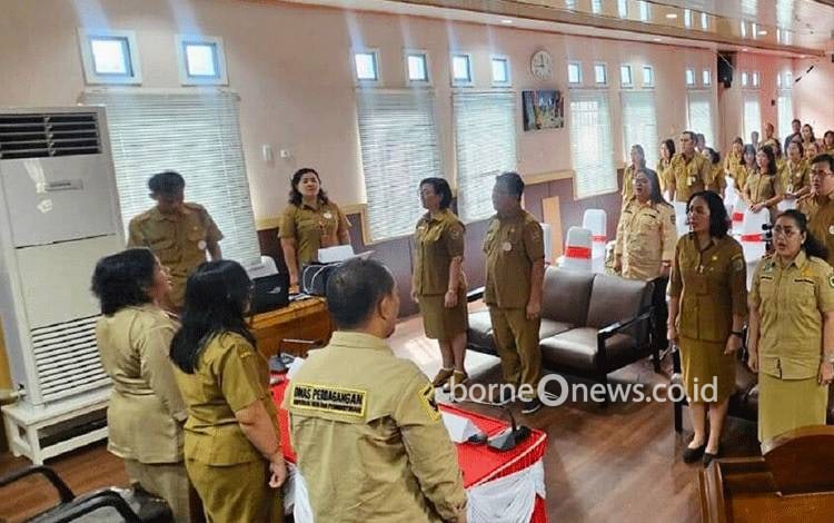 Darliansjah Ajak Pegawai Dislutkan Kalteng Dukung Majukan Dunia Usaha