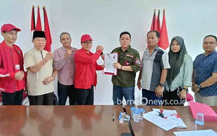 Wakil Ketua I DPRD Barito Timur Daftar ke PDIP untuk Maju pada Pilkada 2024