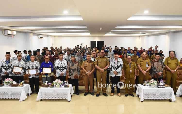 Pj Bupati Kapuas Buka Lomba Guru Berdedikasi dan GTK Berprestasi