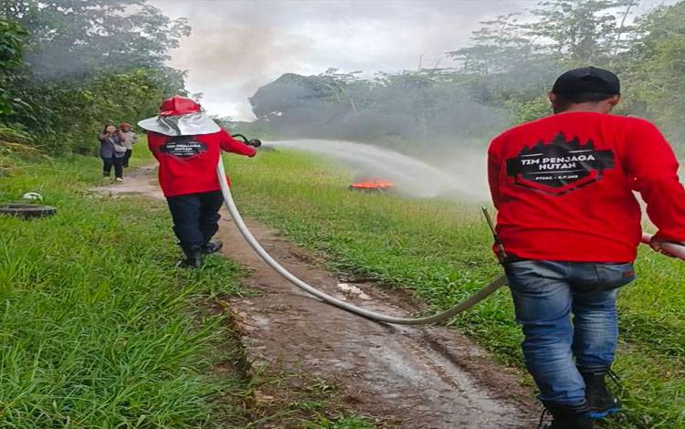 KPSHK Adakan Lomba Ketangkasan Pemadaman Api