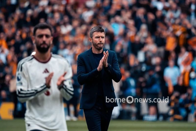 Carrick Tegaskan Bruno Fernandes Tetap Kapten Manchester United