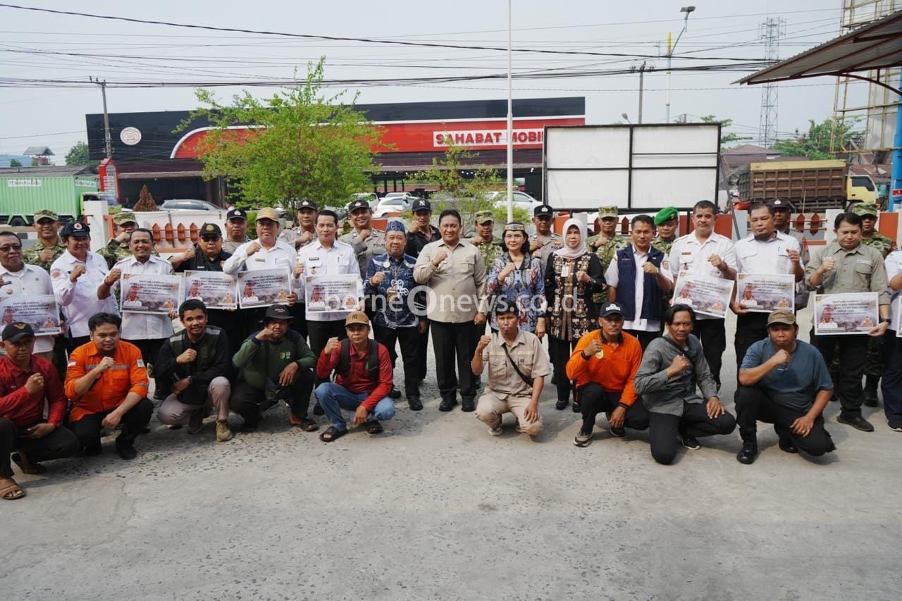 Pemprov Kalteng Salurkan Bantuan Sarpras Karhutla kepada 16 TSAK di Palangka Raya